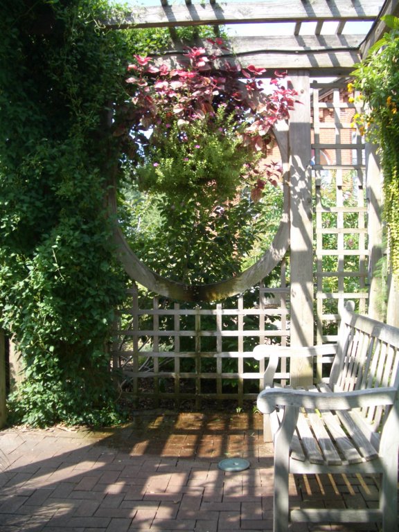 b_0010.jpg